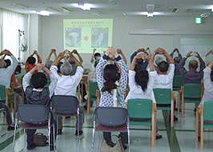健康体操（腰痛予防について）[5月23日（土）]